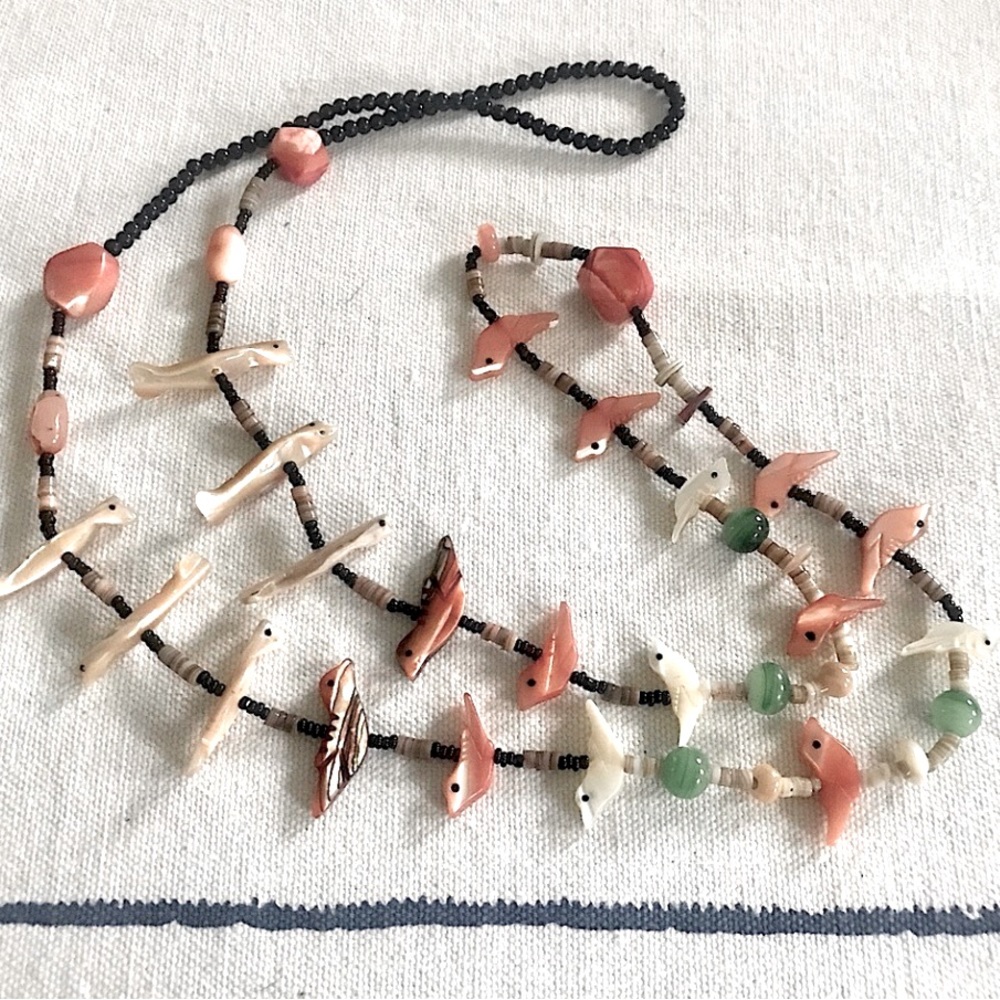 Authentic vintage Native American Zuni artisan carved birds fish fetish necklace